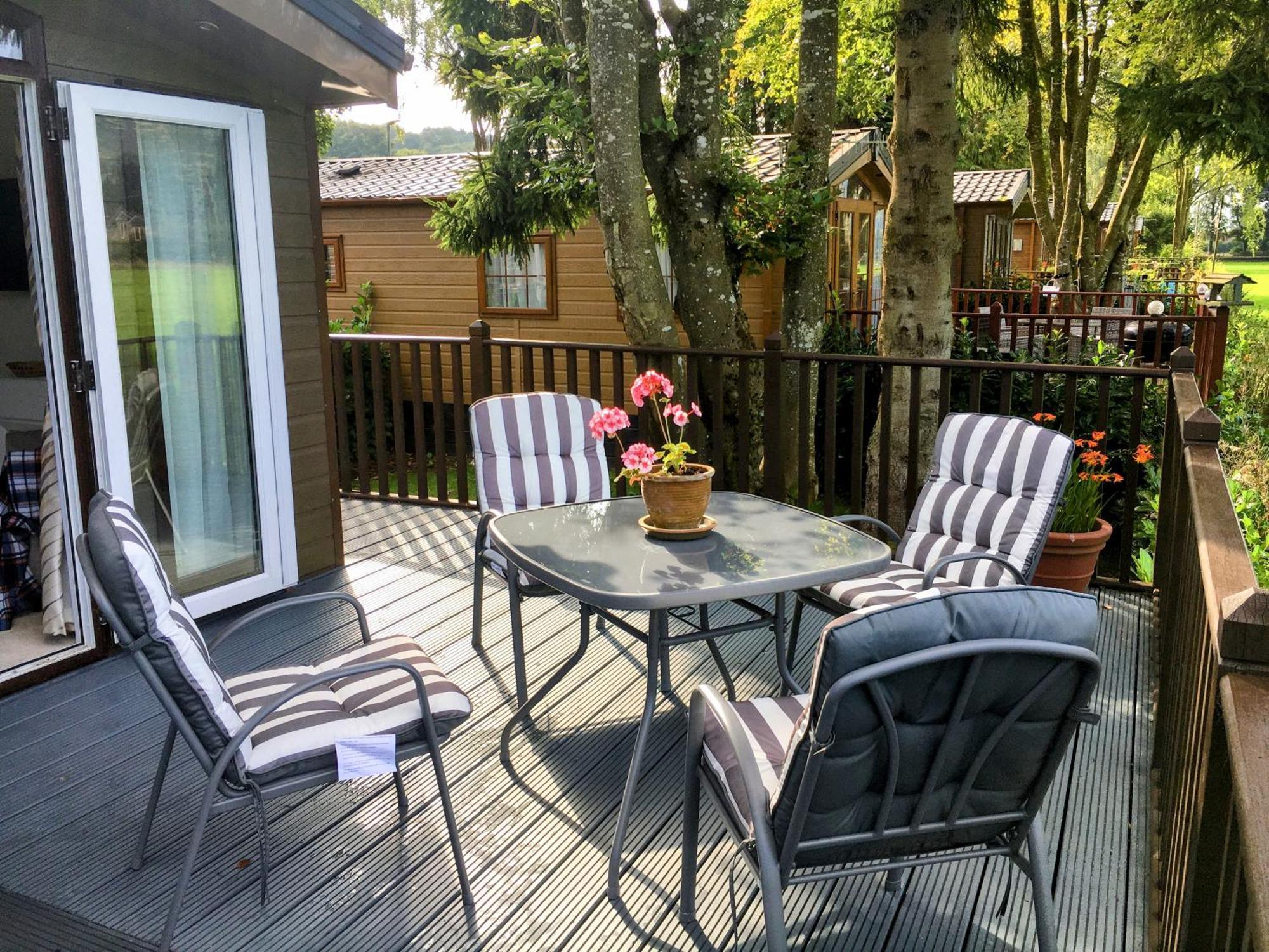 Thistle Lodge Dollar Екстер'єр фото